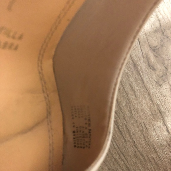 Carlos Rossetti Womens Size 6.5 Patent Block Heels -Bone Color Pink Strap Heels - Picture 8 of 11